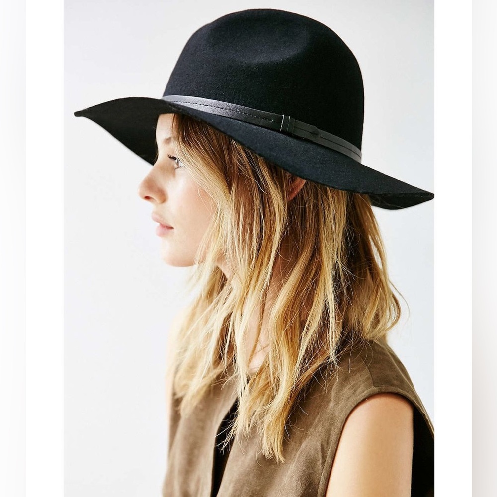 Ecoté - Urban Outfitters Women's Black Scout Panama Hat (NWOT)